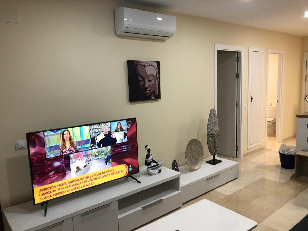 Moderno Apartamento En Primera Linea Paseo Maritimo Fuengirola Kültér fotó