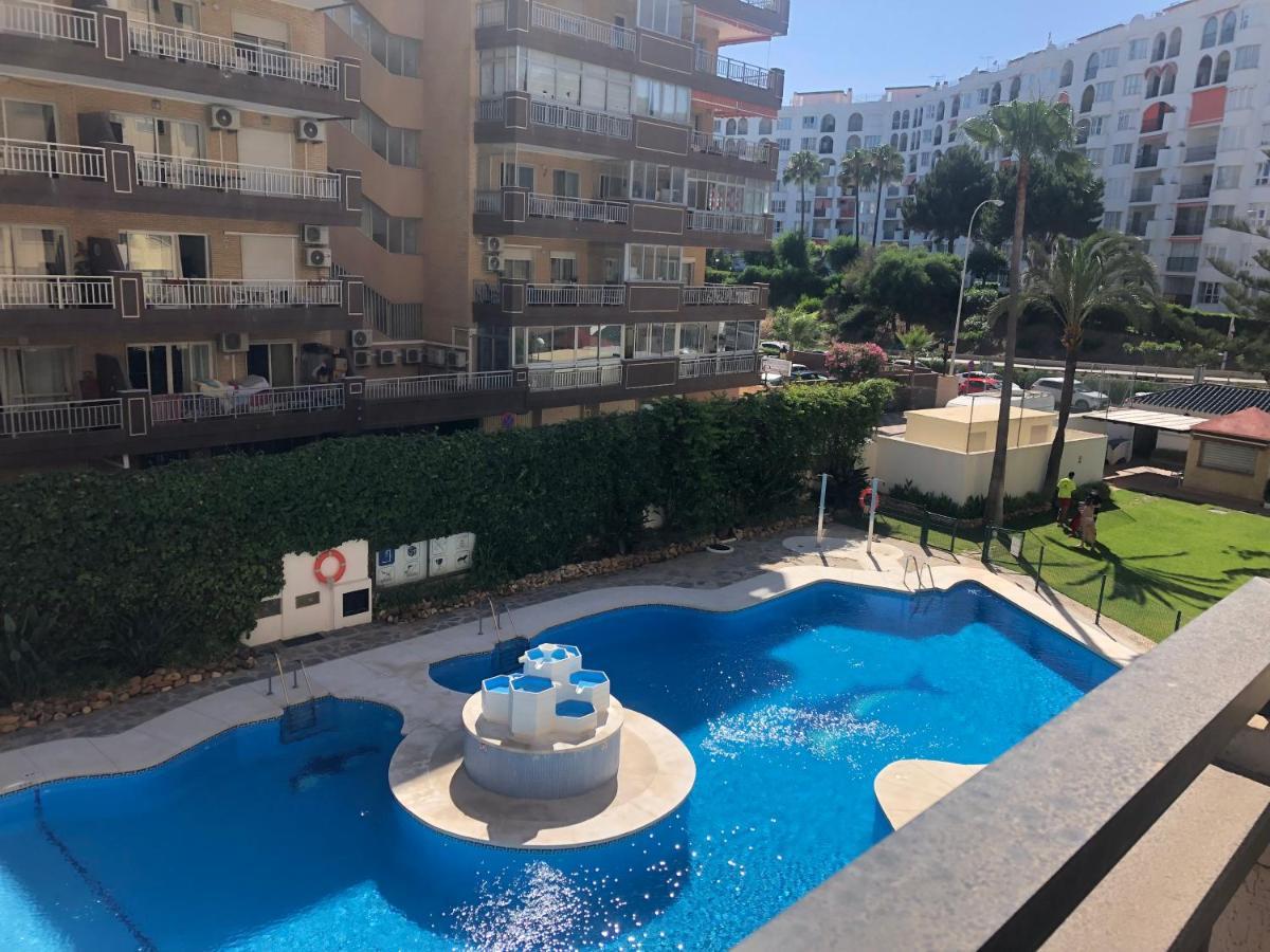 Moderno Apartamento En Primera Linea Paseo Maritimo Fuengirola Kültér fotó