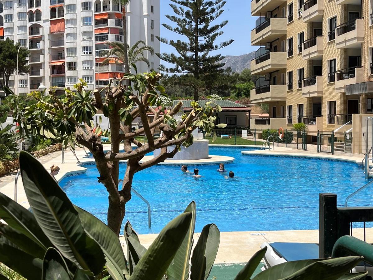 Moderno Apartamento En Primera Linea Paseo Maritimo Fuengirola Kültér fotó
