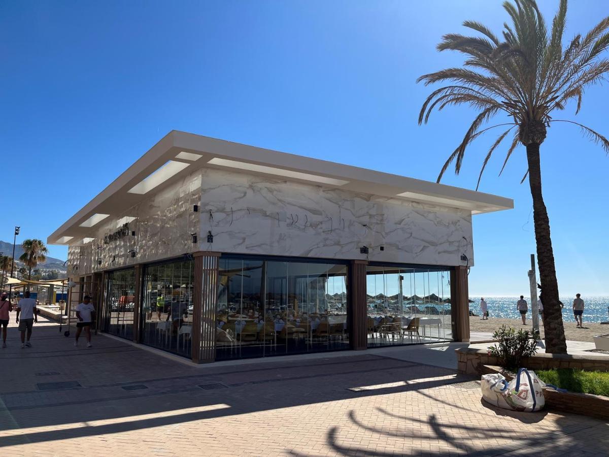 Moderno Apartamento En Primera Linea Paseo Maritimo Fuengirola Kültér fotó
